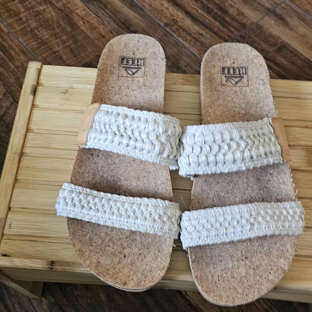 Reef Women's Woven Cream and Tan Sandals